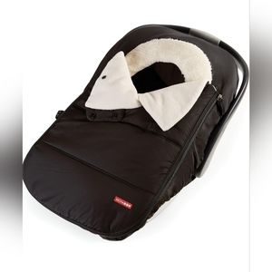 SKIP HOP Car Seat Cover in black